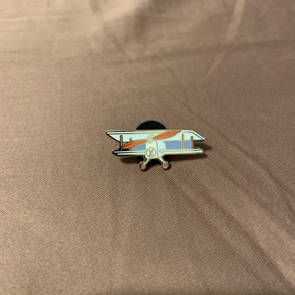 Louis Vuitton Limited Edition Pin